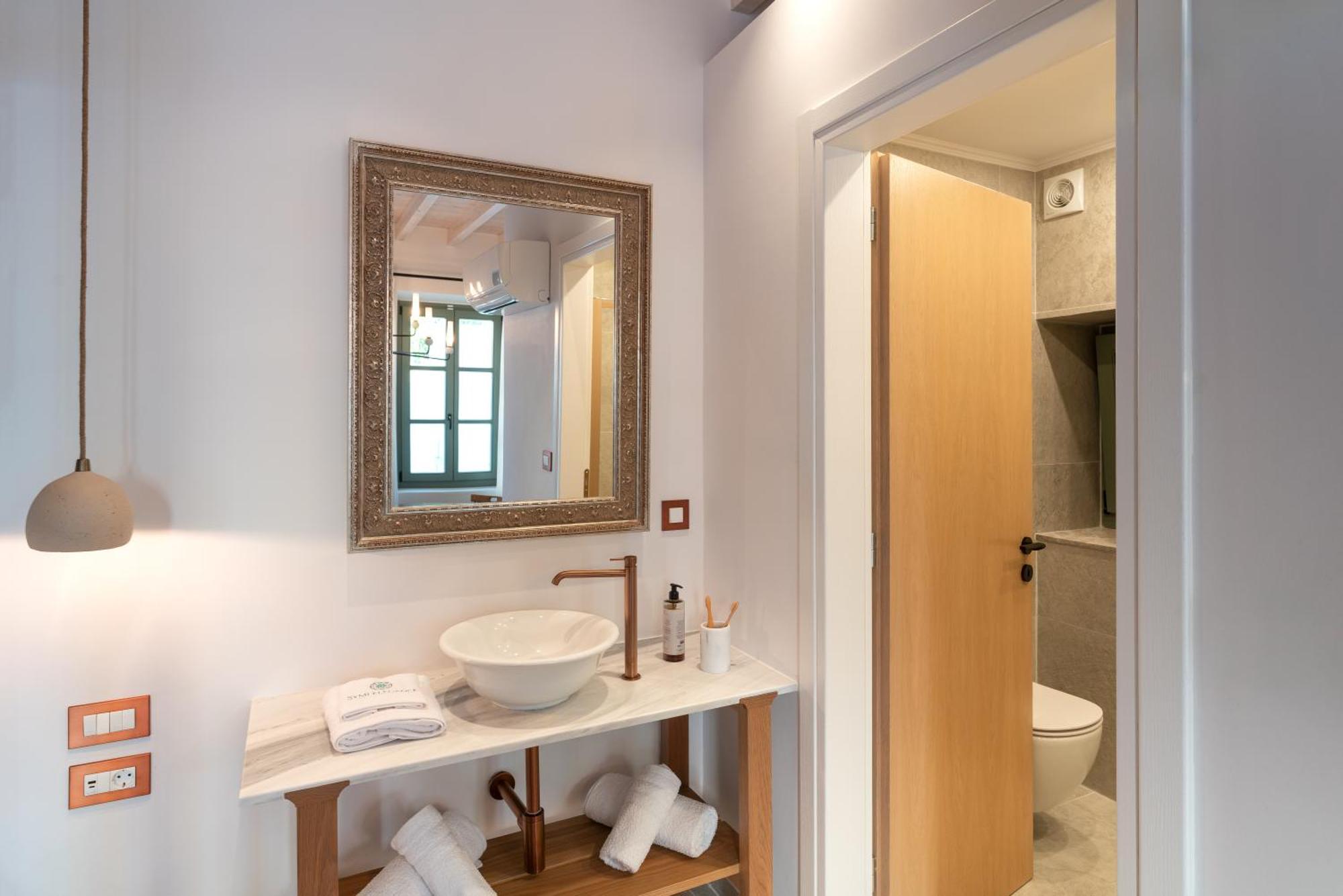 Nisomar Suites Symi Exterior photo